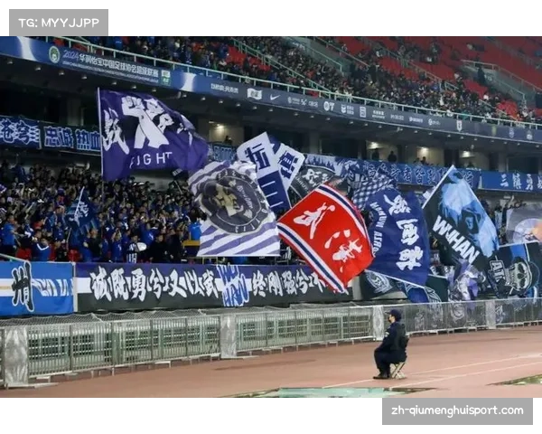 武汉三镇姜至鹏因怒喷边裁遭足协停赛五场并罚款五万 武汉三镇姜至鹏因怒喷边裁遭足协停赛五场并罚款五万